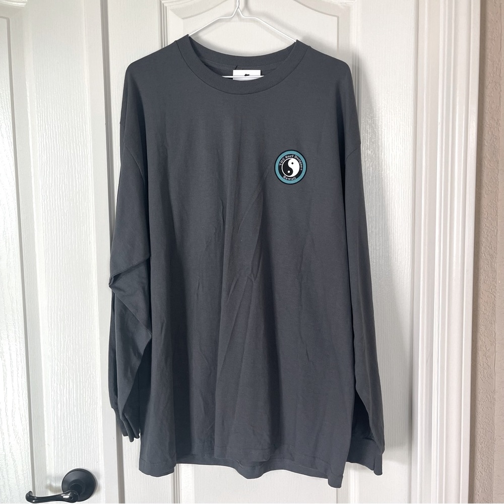 NWT Men’s long sleeve tshirt bundle (2 shirts)